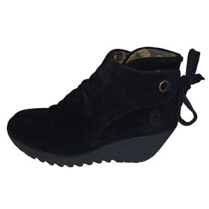FLY London Yebi black Suede Ankle Boots Tie size 38 US 7.5/8